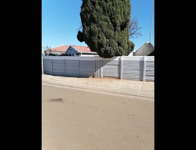 2 BEDROOM PROPERTY TO RENT IN PHIRI